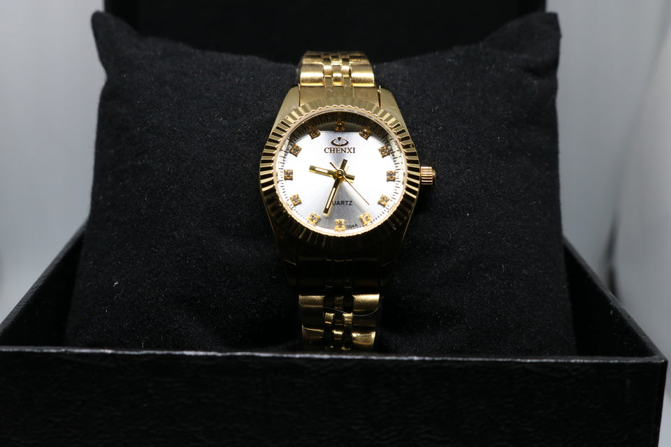 Luxury Lady Gold Watches Women Waterproof Casual Golden Dress Rhinestone Female Wristwatch Fashion Retro Clock